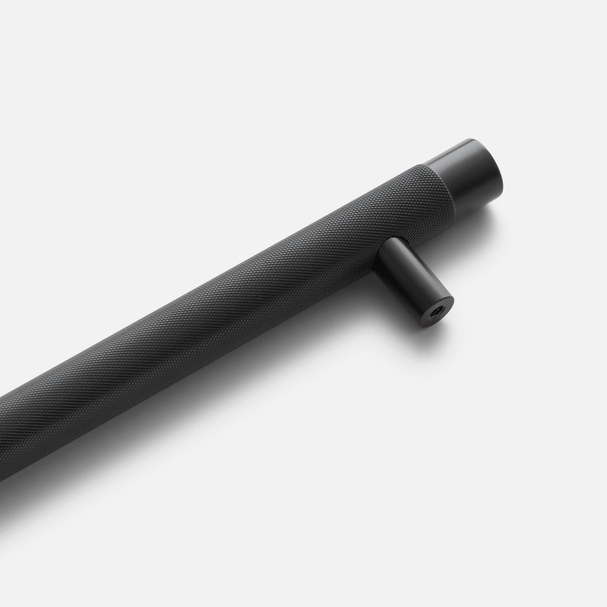 Knurled Appliance Pull